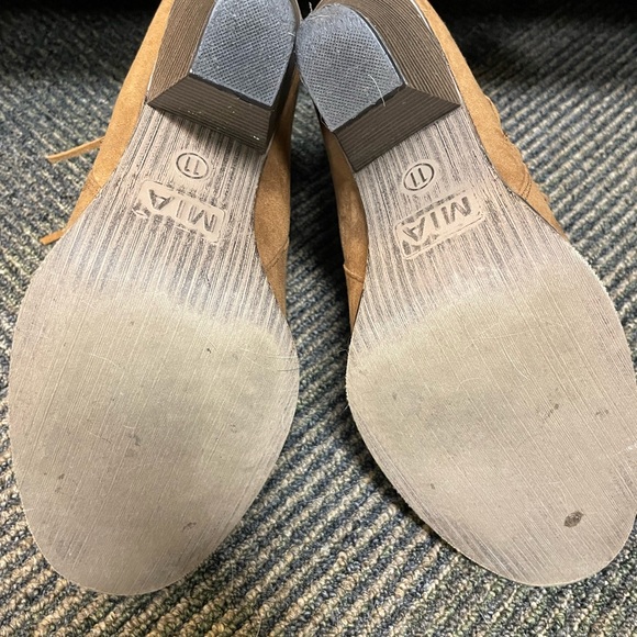 Booties - Picture 3 of 3